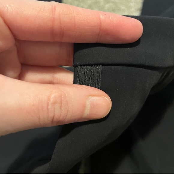 Lululemon On the Move pants black lightweight - Picture 5 of 8